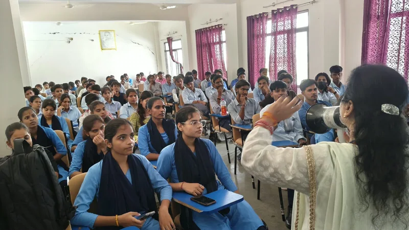 आईटीआई विदिशा में आयोजित हुई एक दिवसीय ‘अल्पविराम आनंद’ कार्यशाला